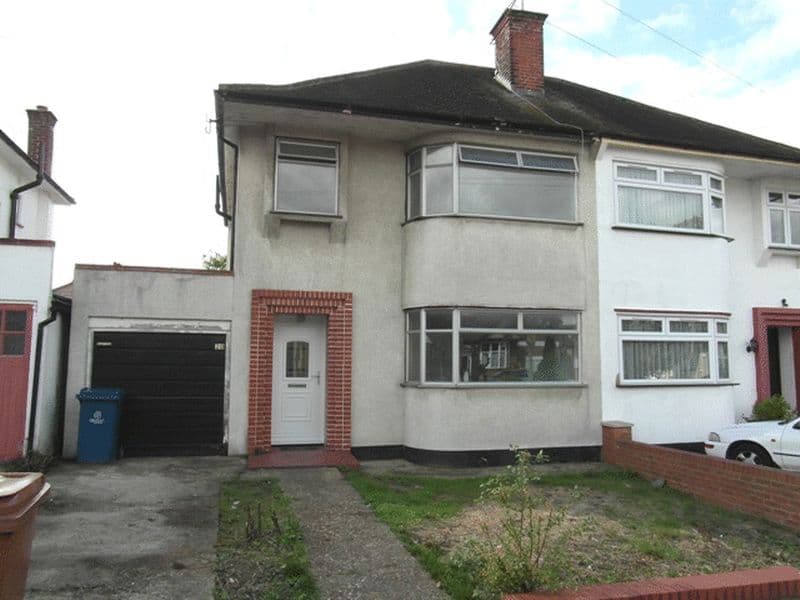 4 bed terraced in Harrow