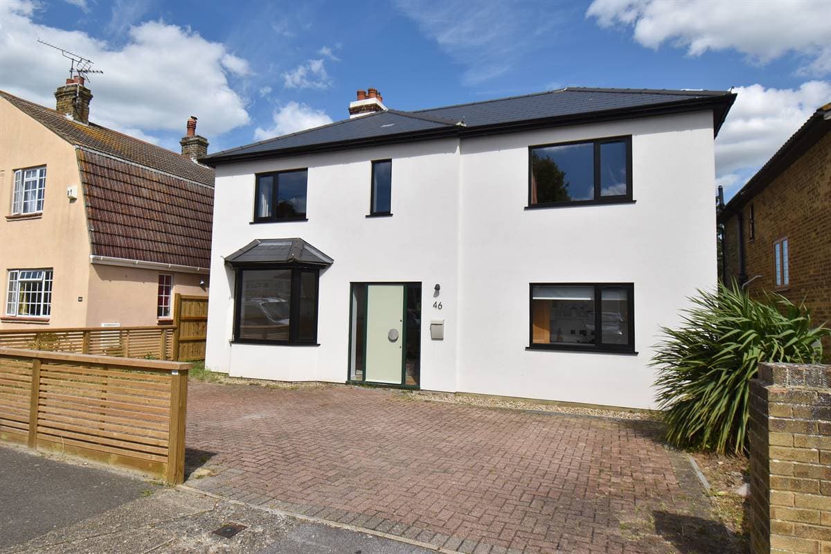 4 bed detached in Whitstable, Whitstable