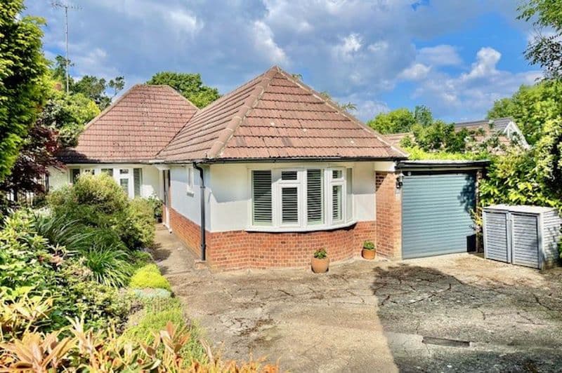 4 bed detached in Claremont Park