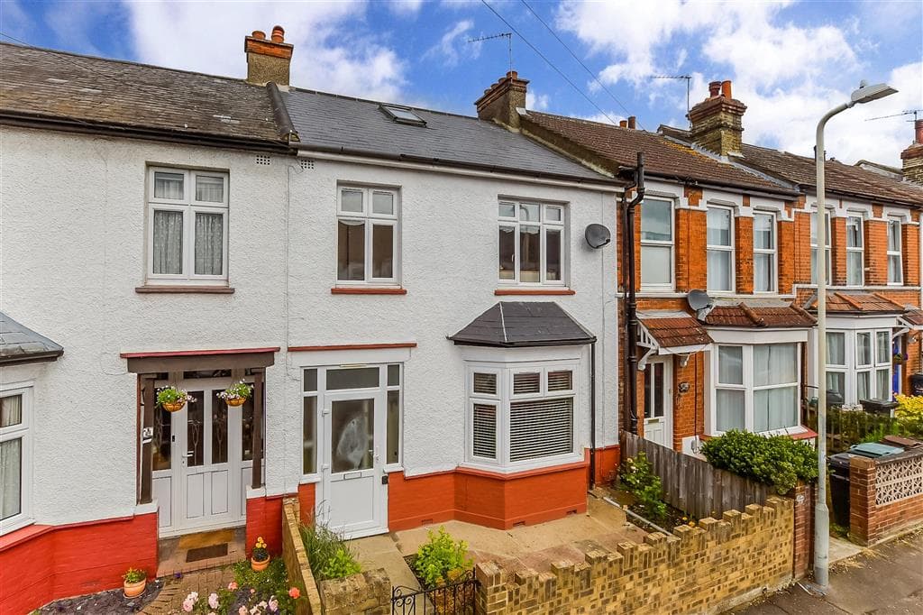 3 bed terraced in Northfleet, Gravesend