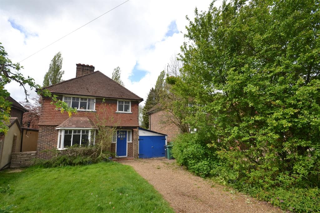 4 bed detached in Bletchingley