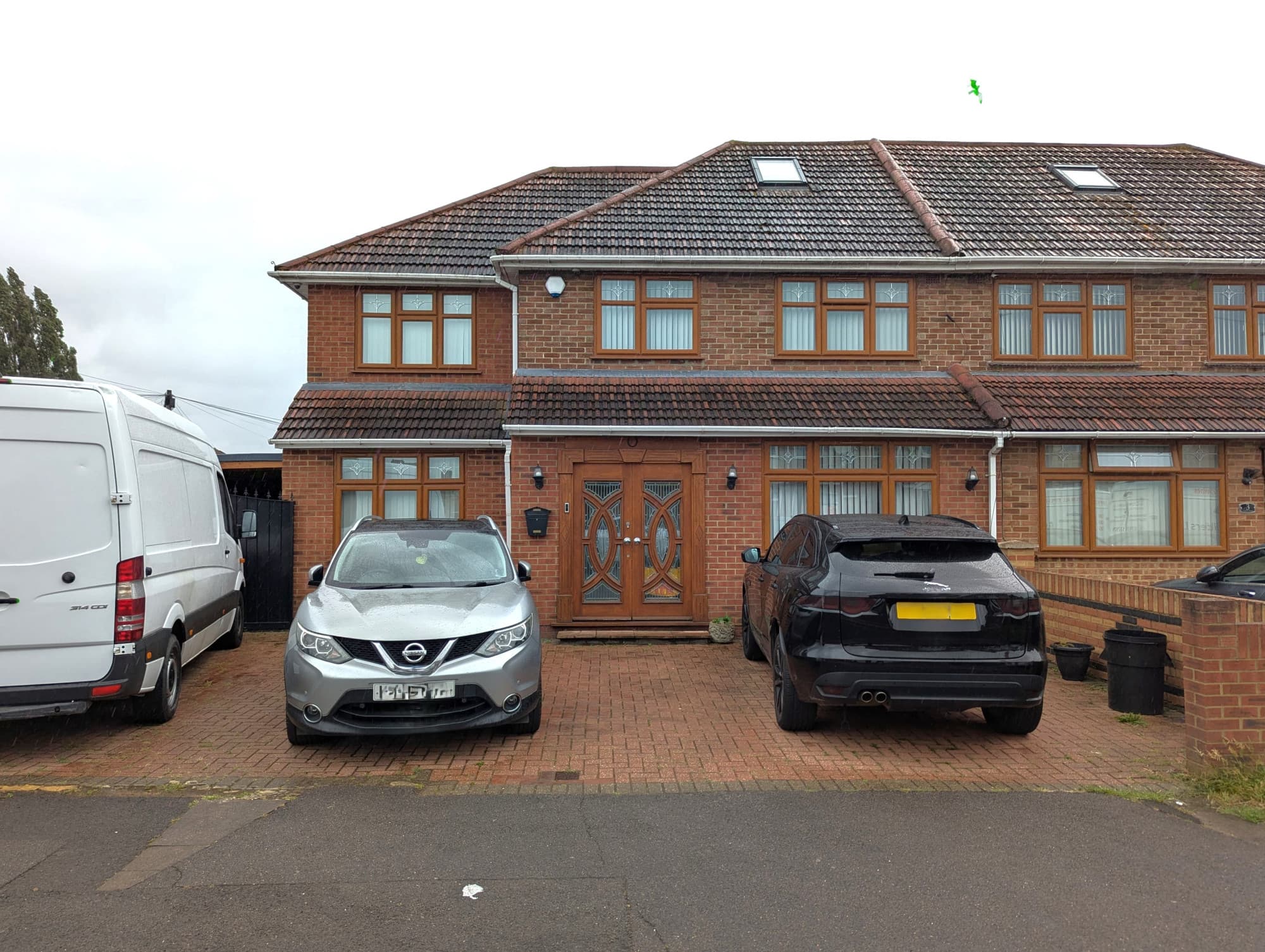 4 bed semi detached in Harlington