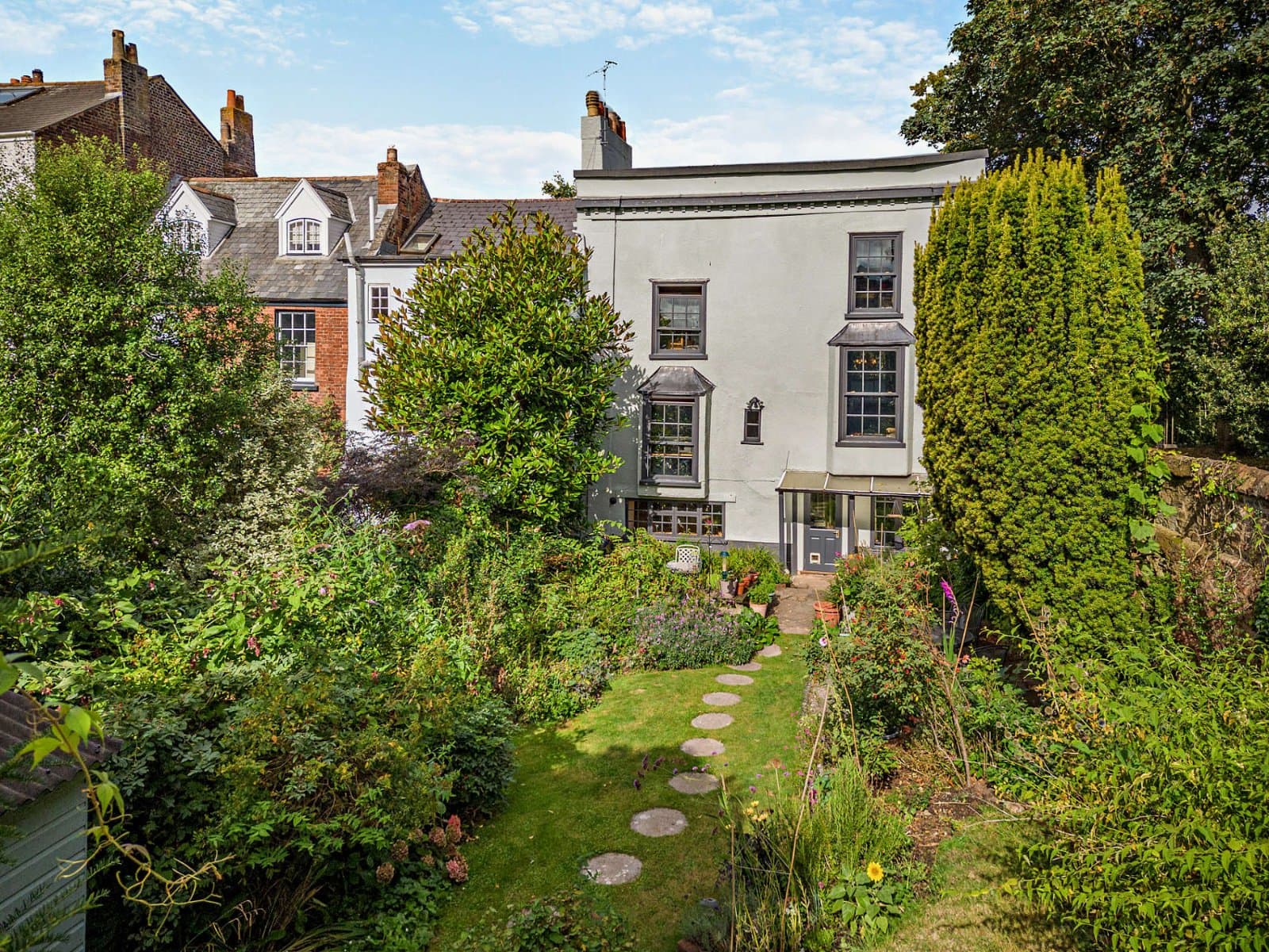 4 bed terraced in Exeter