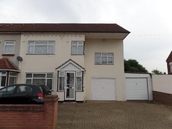 4 bed terraced in Hayes